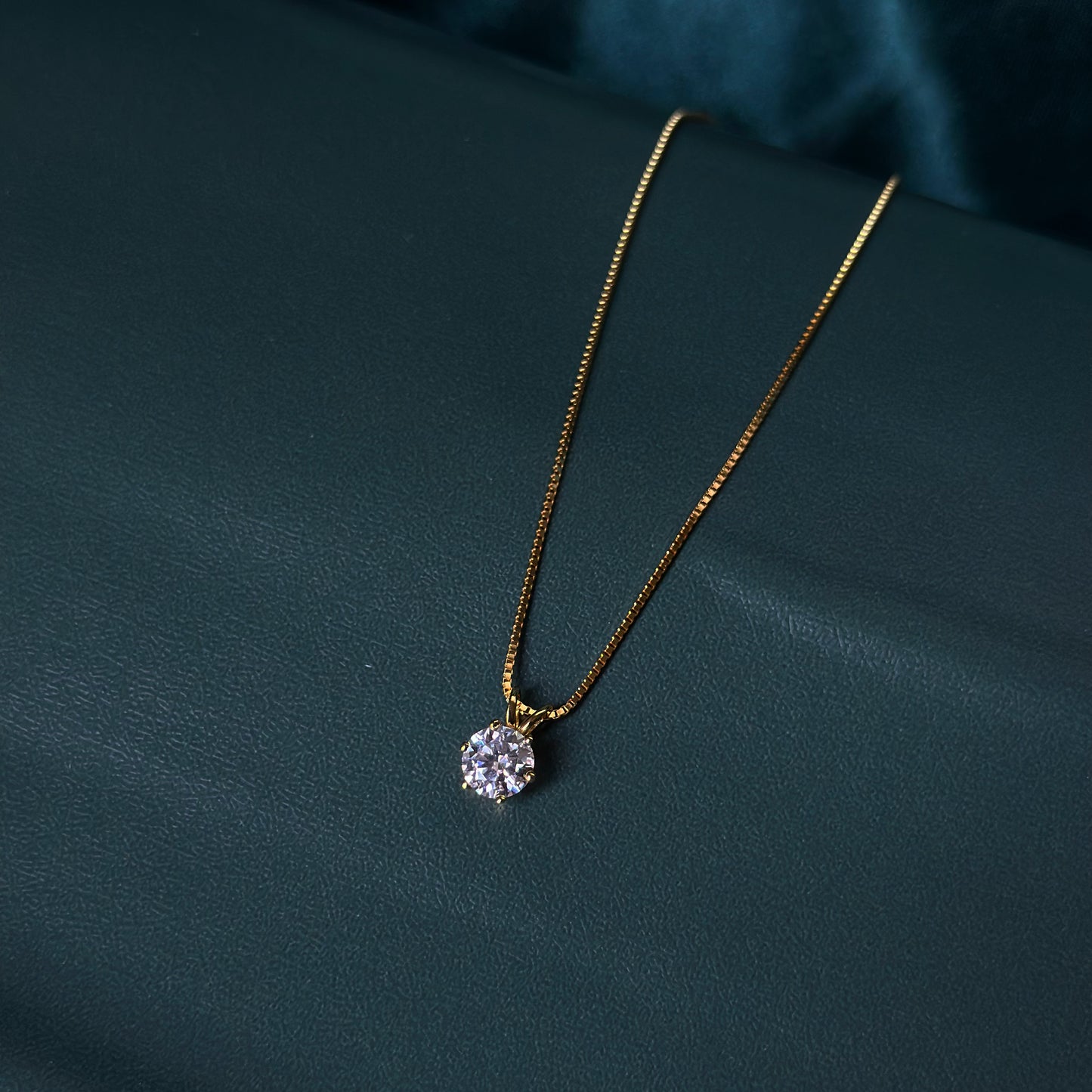VVS Moissanite 1ct necklace - Fine Jewelry