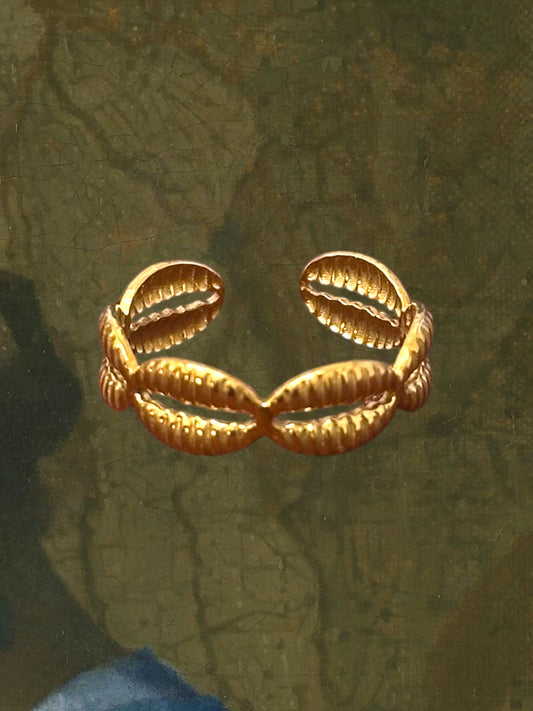 Cowrie Ring